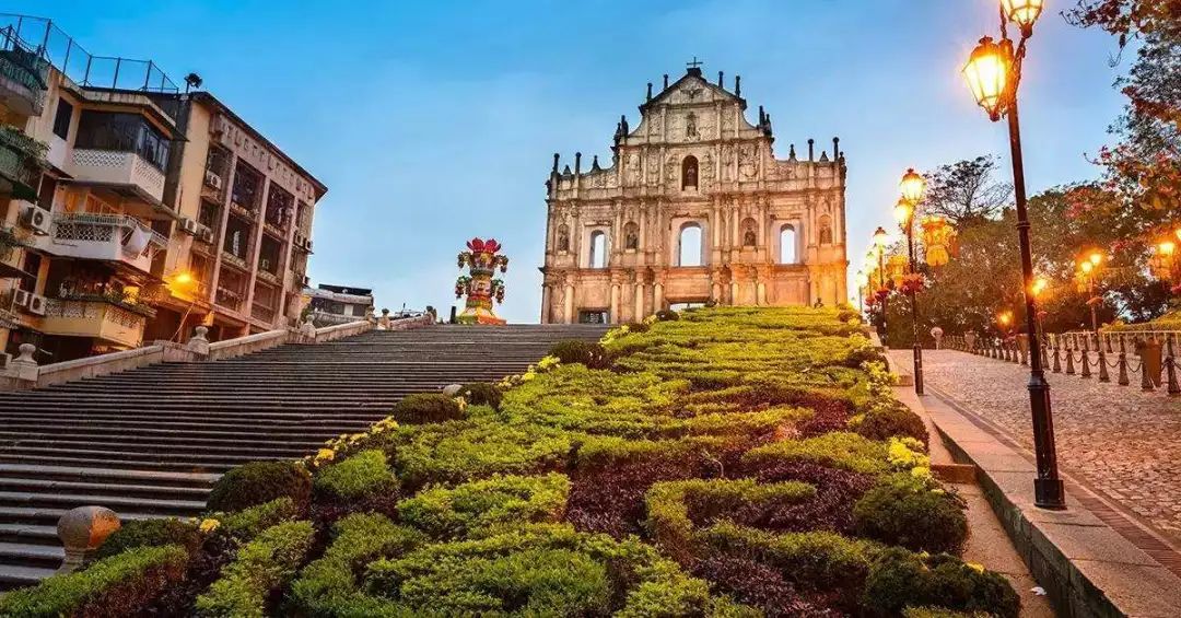 澳门，历史与现代交织的璀璨明珠，探索时光之旅的交汇点